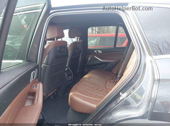 5UXJU2C58KLN64541 2019 BMW X5 Gray Widok naklejki z numerem VIN