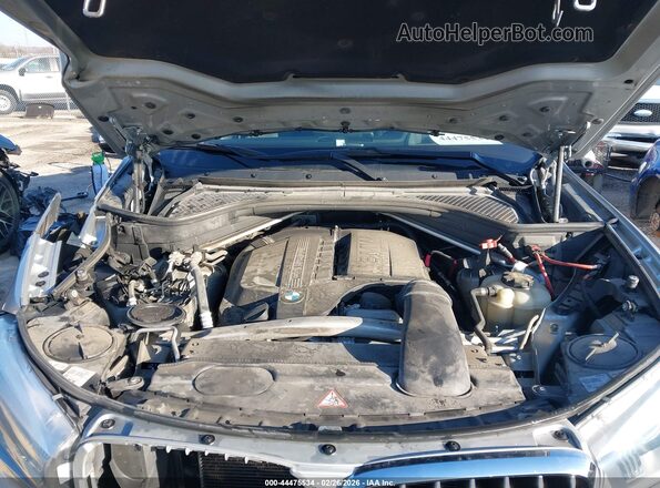 5UXKR0C53G0P27227 2016 BMW X5 Silver Հետևի տեսք