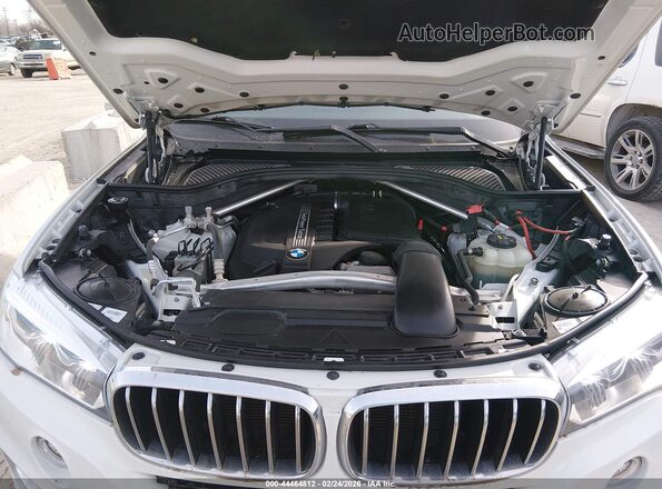 5UXKR2C31H0U23602 2017 BMW X5 White 