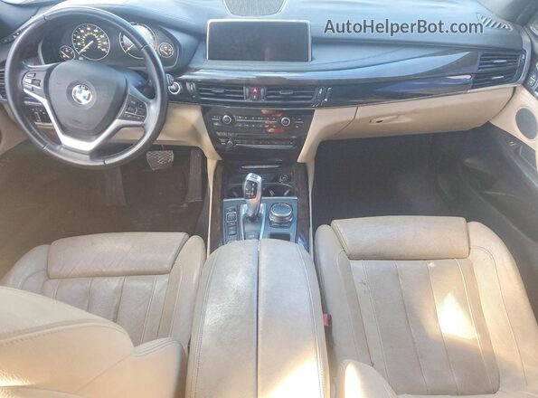 5UXKT0C33H0V96415 2017 BMW X5 Black Առջևի վահանակի տեսք