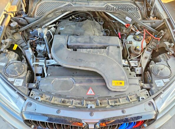 5UXKT0C58G0S76152 2016 BMW X5 Серый Вид задней части салона