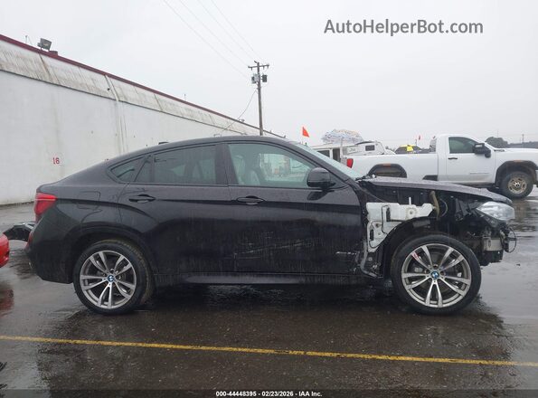 5UXKU2C53H0N85196 2017 BMW X6 Черный Вид задней части салона