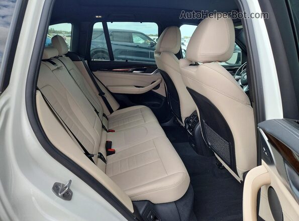 5UXTY9C09M9F70507 2021 BMW X3 White 