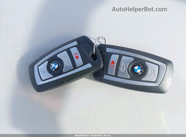5UXWX9C33H0W71155 2017 BMW X3 Silver წინა პანელის ხედი