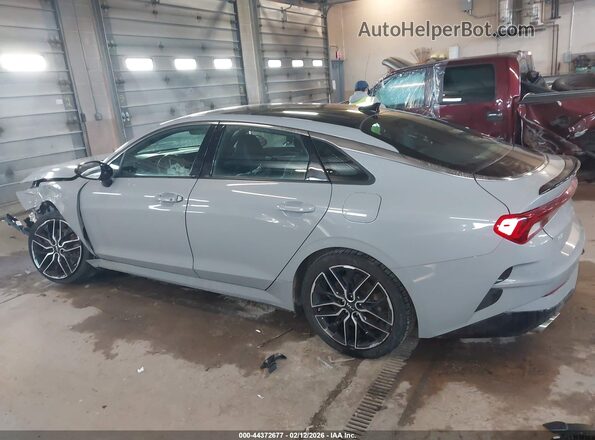 5XXG44J82PG170397 2023 KIA K5 Серый Панорамный вид салона 360°
