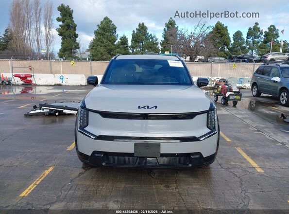 5XYADFS54TG013885 2026 KIA EV9 Gray Սալոնի հետևի տեսք