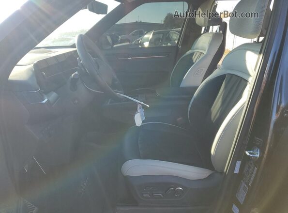 5XYAEFS51TG005269 2026 KIA EV9 Черный Вид салона спереди