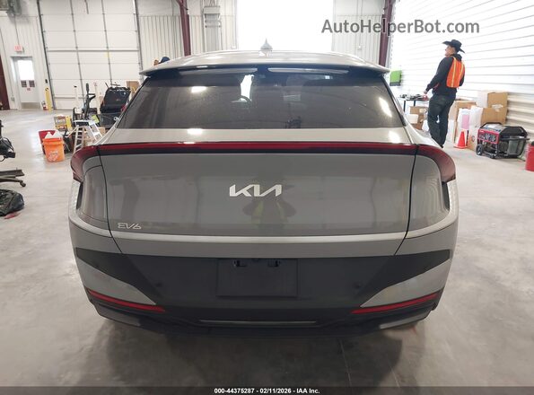 5XYC3DJC8SG010616 2025 KIA EV6 Gray 