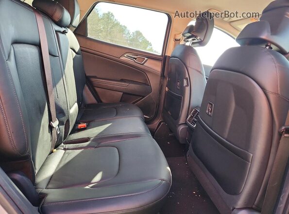 5XYK33DF6TG348836 2026 KIA SPORTAGE Silver Vista de los asientos traseros