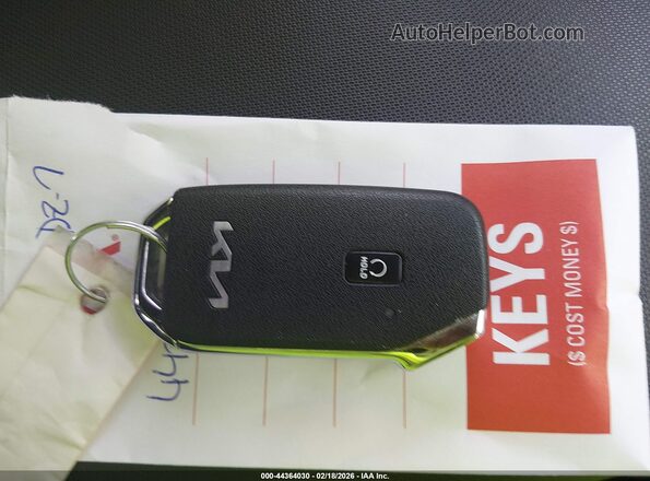 5XYK33DF8SG296656 2025 KIA SPORTAGE Silver 