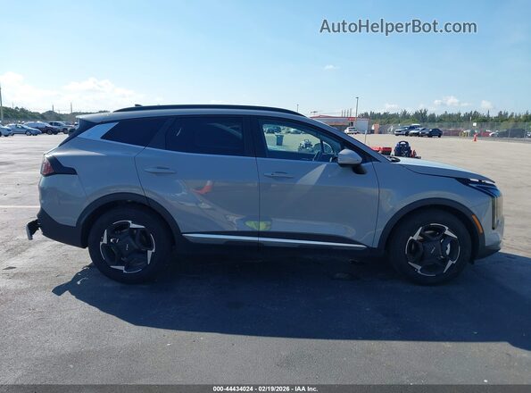 5XYK33DFXTG390958 2026 KIA SPORTAGE Gray Вид задньої частини салону