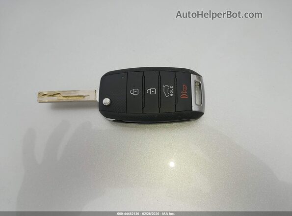 5XYPG4A37LG708237 2020 KIA SORENTO Silver 
