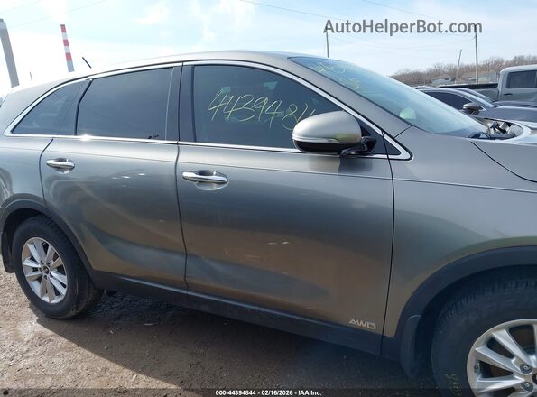 5XYPGDA50KG551909 2019 KIA SORENTO Gray უკანა სალონის ხედი
