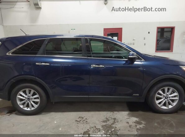 5XYPGDA53KG546946 2019 KIA SORENTO Blue Vista interior trasera