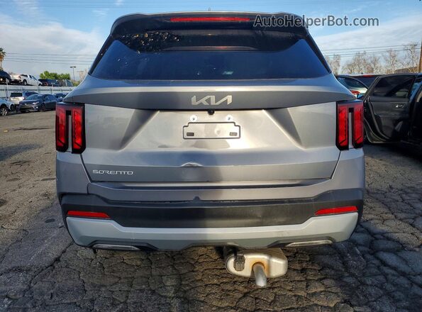 5XYRG4JCXSG389682 2025 KIA SORENTO Gray უკანა ხედი