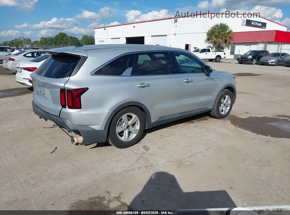 5XYRG4LC1NG113683 2022 KIA SORENTO Серебряный Задняя правая четверть