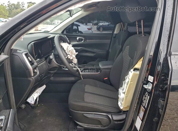 5XYRG4LC5PG185537 2023 KIA SORENTO Black Front interior view