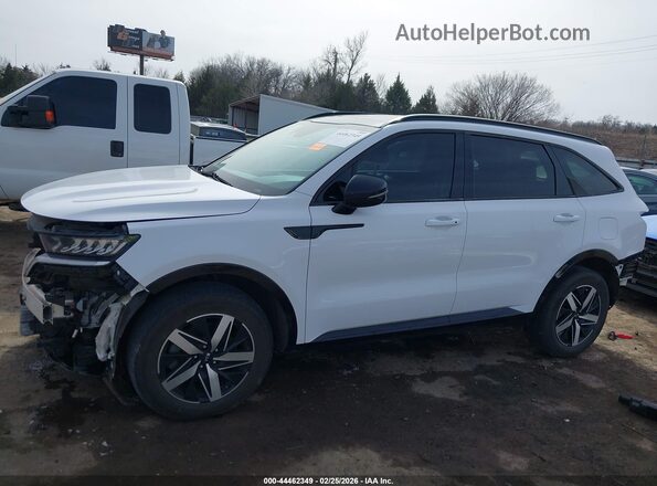 5XYRHDLF3MG067568 2021 KIA SORENTO Белый 