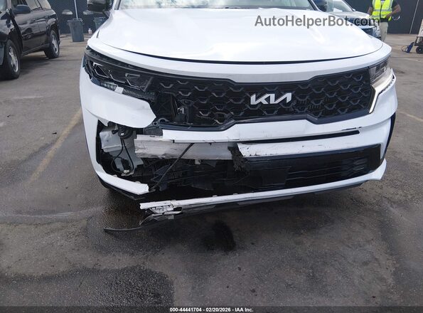 5XYRKDLF4PG195873 2023 KIA SORENTO White Widok z przodu