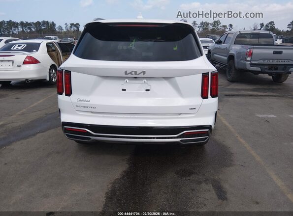 5XYRKDLF4PG195873 2023 KIA SORENTO White 