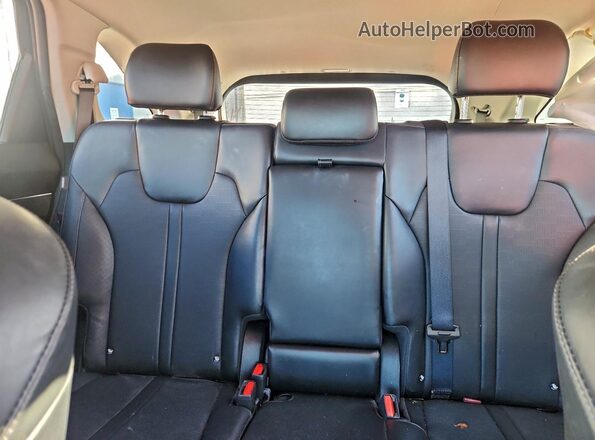5XYRL4JC2RG286259 2024 KIA SORENTO Black Rear seats view