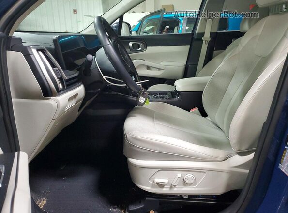 5XYRLDJC3RG287548 2024 KIA SORENTO Синий Вид салона спереди