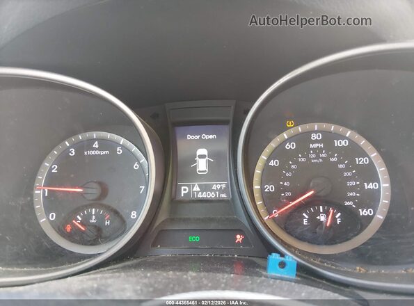 5XYZTDLB9GG319100 2016 HYUNDAI SANTA FE SPORT White Vista de los asientos traseros