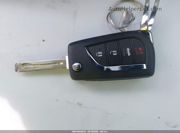 5YFB4MDE7SP345934 2025 TOYOTA LL White Vista del salpicadero