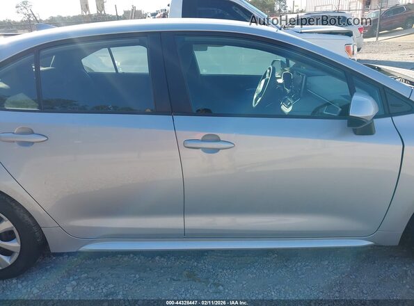 5YFEPMAE1MP190678 2021 TOYOTA LL Silver Widok wnętrza z tyłu