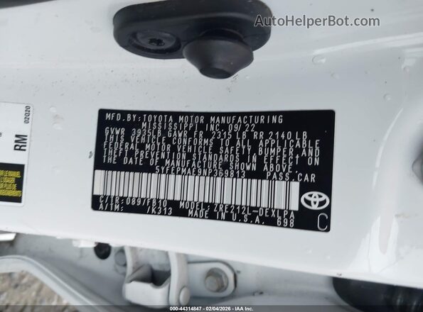 5YFEPMAE9NP369813 2022 TOYOTA LL White Вид підкапотного простору