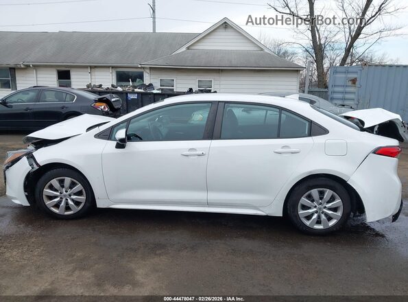5YFEPMAEXMP257228 2021 TOYOTA LL White 360 interior view