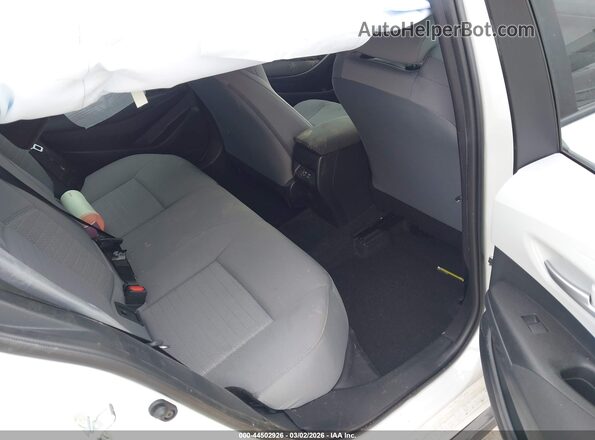 5YFS4MCE4TP257751 2026 TOYOTA LL White VIN կոդի պիտակի տեսք