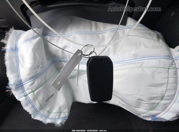 5YFS4MCE4TP257751 2026 TOYOTA LL White Vista del salpicadero