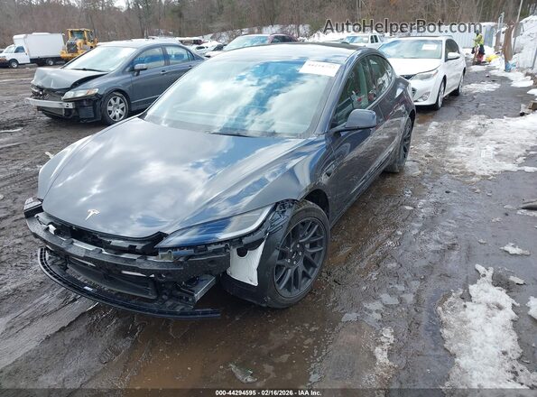 5YJ3E1EA0SF024261 2025 TESLA MODEL 3 Gray Vista tres cuartos delantera izquierda