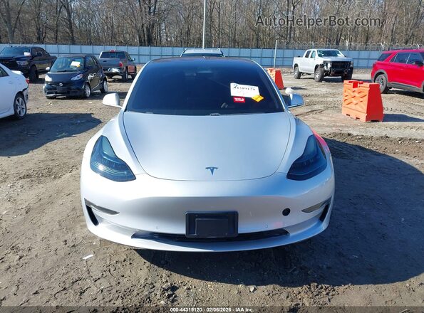 5YJ3E1EA1JF024252 2018 TESLA MODEL 3 Silver 