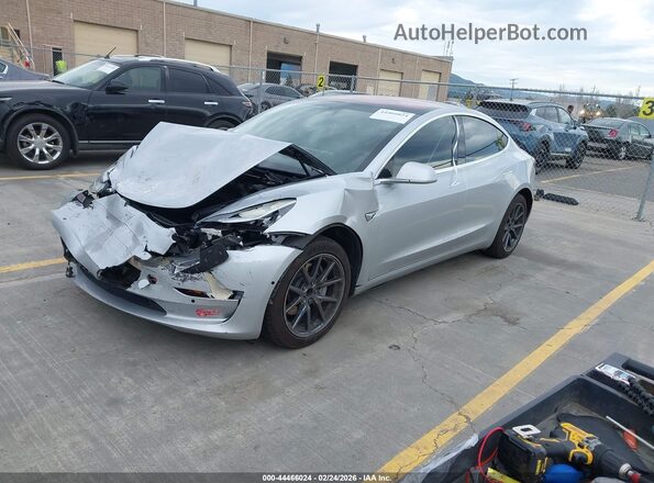 5YJ3E1EA3HF002876 2017 TESLA MODEL 3 Silver წინა მარცხენა ხედი სამი მეოთხედიდან