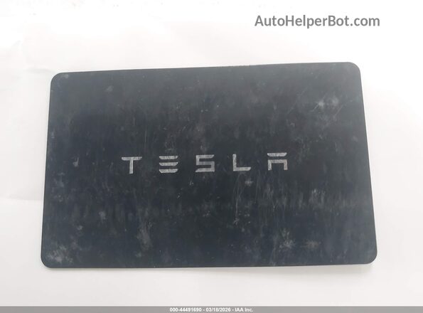 5YJ3E1EA8SF997792 2025 TESLA MODEL 3 Gray Dashboard view
