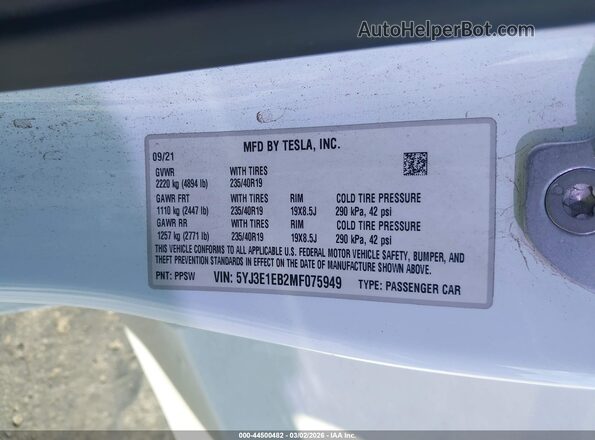 5YJ3E1EB2MF075949 2021 TESLA MODEL 3 White 
