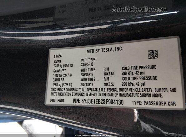 5YJ3E1EB2SF904130 2025 TESLA MODEL 3 Black ძრავის განყოფილების ხედი