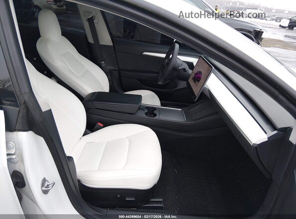 5YJ3E1EB3NF273229 2022 TESLA MODEL 3 White Вид салону спереду