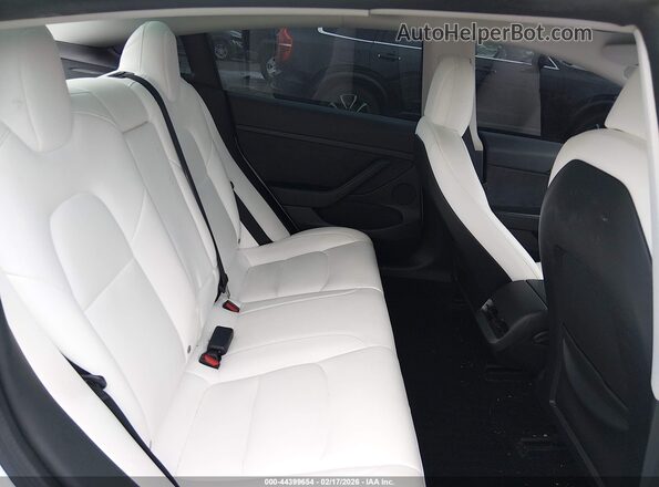 5YJ3E1EB3NF273229 2022 TESLA MODEL 3 White Вид наклейки з VIN-кодом