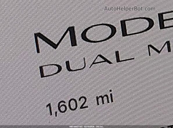 5YJ3E1EB3TF118645 2026 TESLA MODEL 3 Gray 