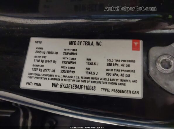 5YJ3E1EB4JF110048 2018 TESLA MODEL 3 Black Vista del compartimento del motor