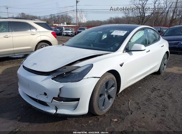 5YJ3E1EB4MF048400 2021 TESLA MODEL 3 White Widok z przodu