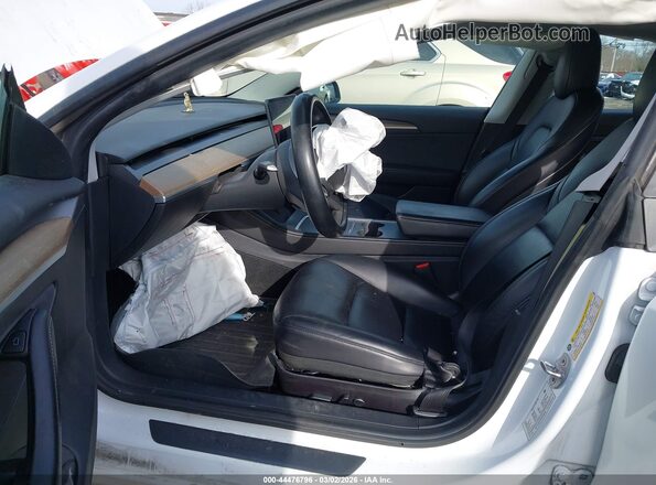 5YJ3E1EB4MF048400 2021 TESLA MODEL 3 White Widok wnętrza z przodu