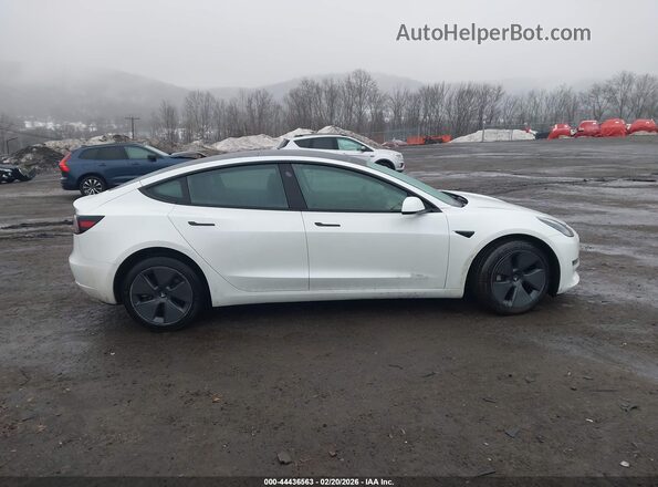 5YJ3E1EB7NF207931 2022 TESLA MODEL 3 Белый Вид щитка приборов