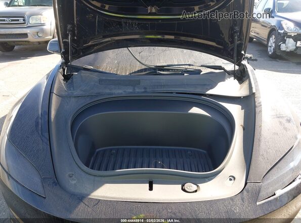 5YJ3E1EB7SF939181 2025 TESLA MODEL 3 Черный Вид сзади