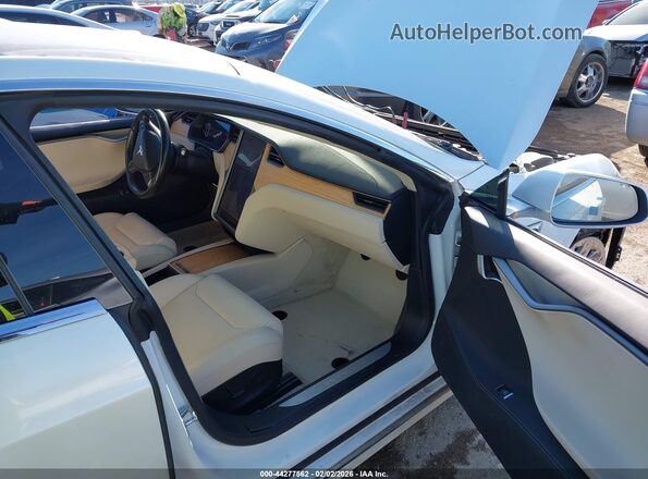5YJSA1E23JF294941 2018 TESLA MODEL S White Vista interior delantera