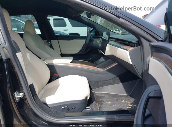 5YJSA1E55NF473367 2022 TESLA MODEL S Black Widok wnętrza z przodu