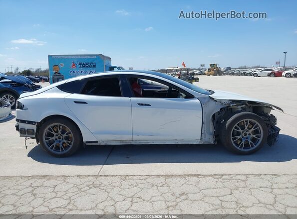 5YJSA1E59MF440421 2021 TESLA MODEL S White Vista interior trasera